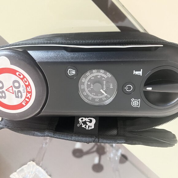 Brand New 12 Volt Air Pump w/ Flat Tire Repair Foam Feature! - Picture 6 of 16